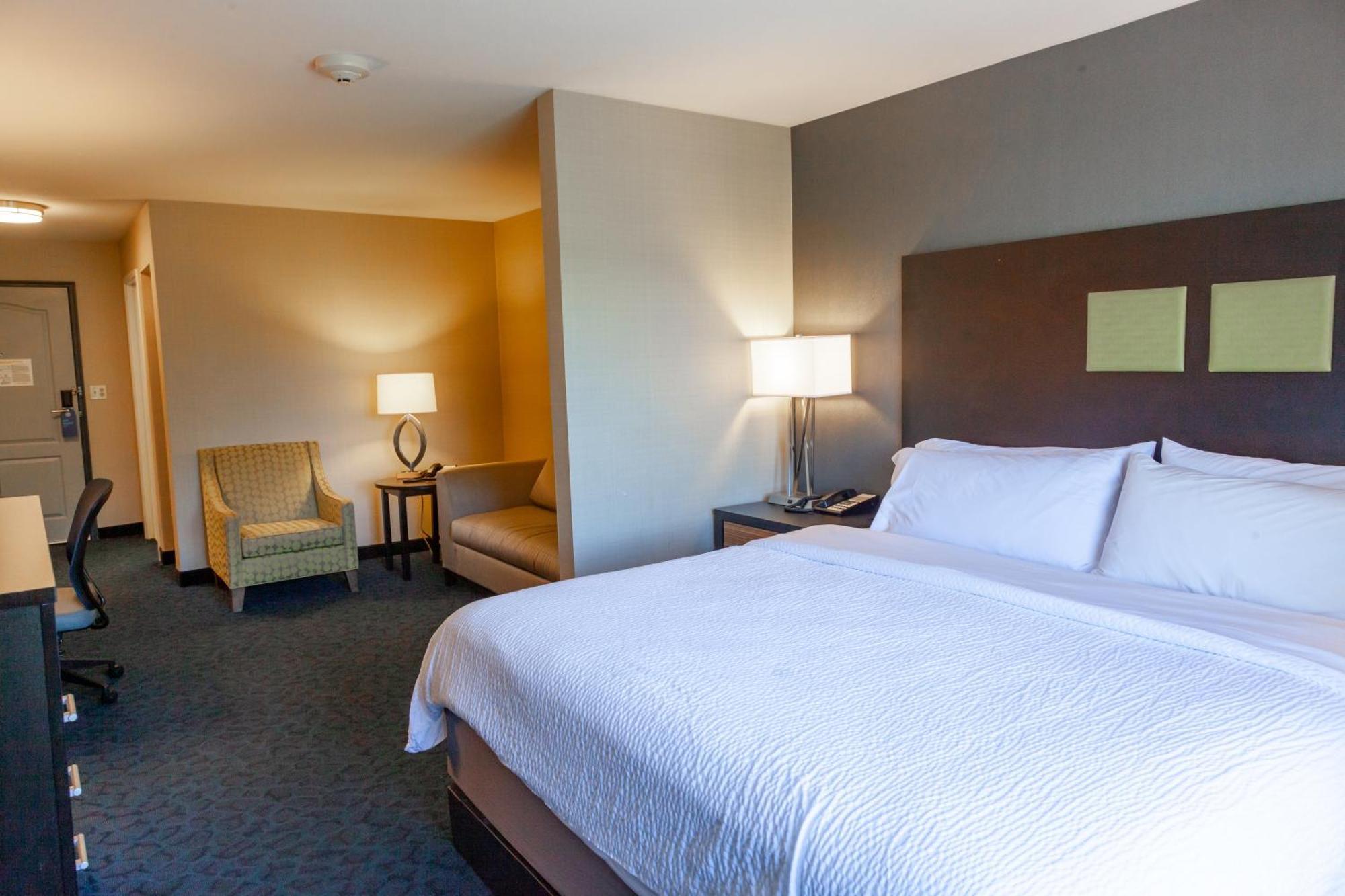 Holiday Inn Express Jackson By Ihg Екстериор снимка